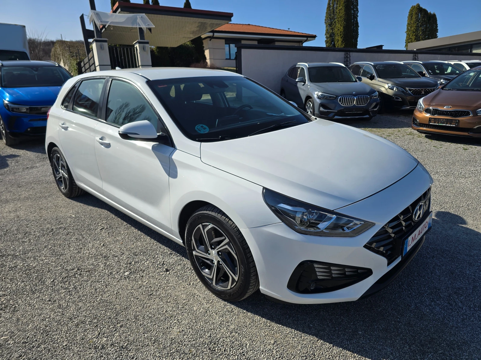 Hyundai I30 1.6-CRDI-FACE-LED-NAVI-EURO6W, снимка 3 - Автомобили и джипове - 53798109