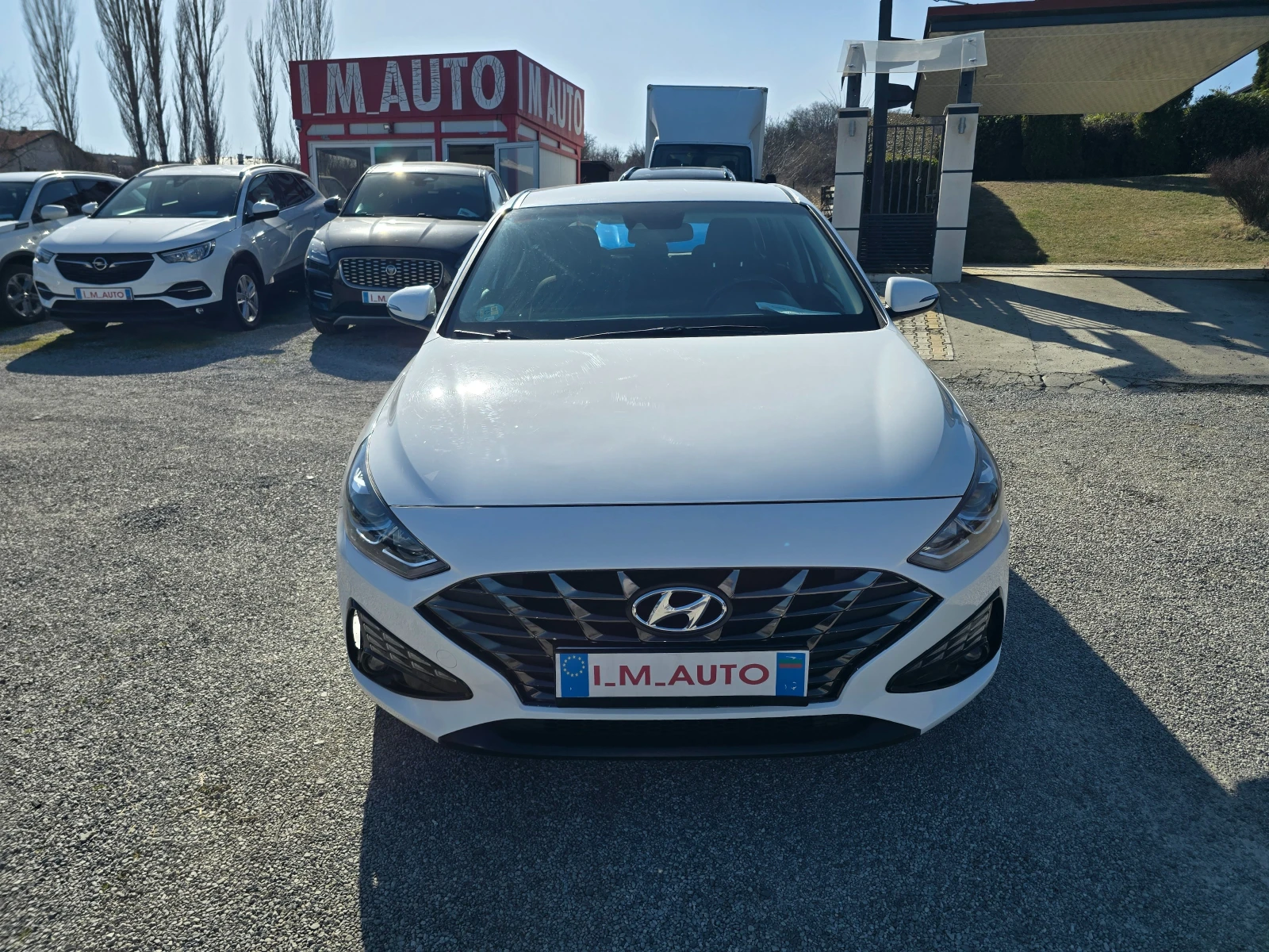 Hyundai I30 1.6-CRDI-FACE-LED-NAVI-EURO6W, снимка 2 - Автомобили и джипове - 53798109