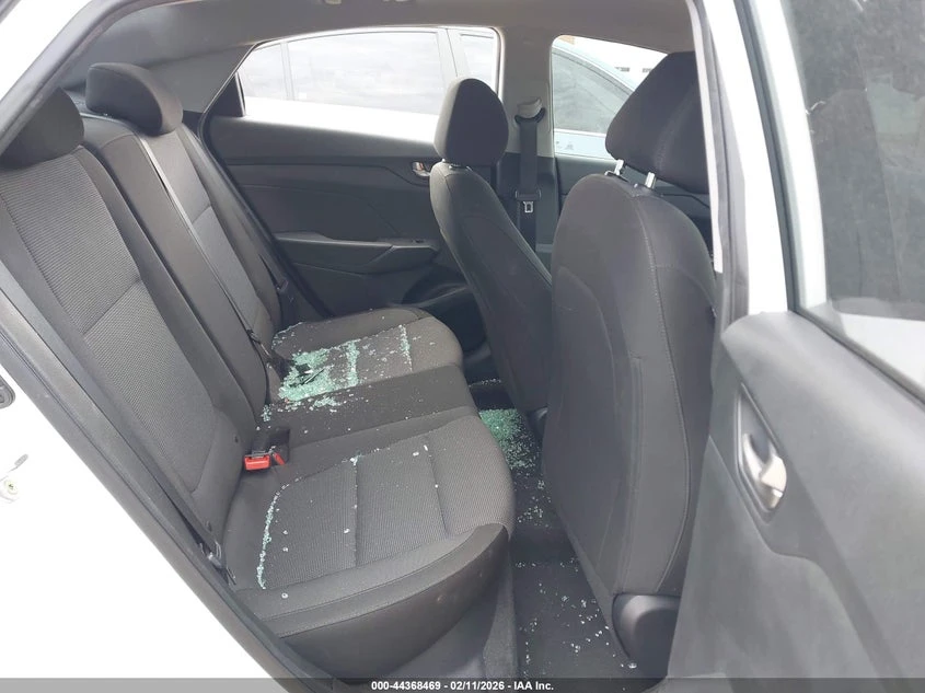 Hyundai Accent 1.6l Se, снимка 8 - Автомобили и джипове - 54002393