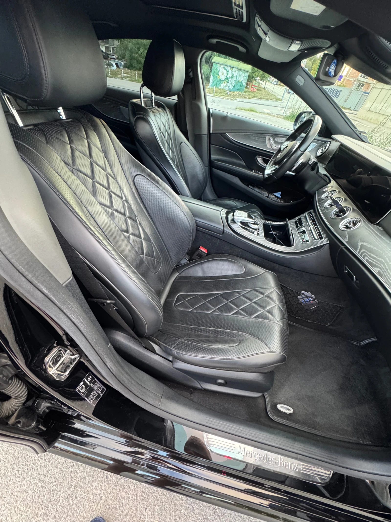 Mercedes-Benz CLS 400, снимка 16 - Автомобили и джипове - 54237538