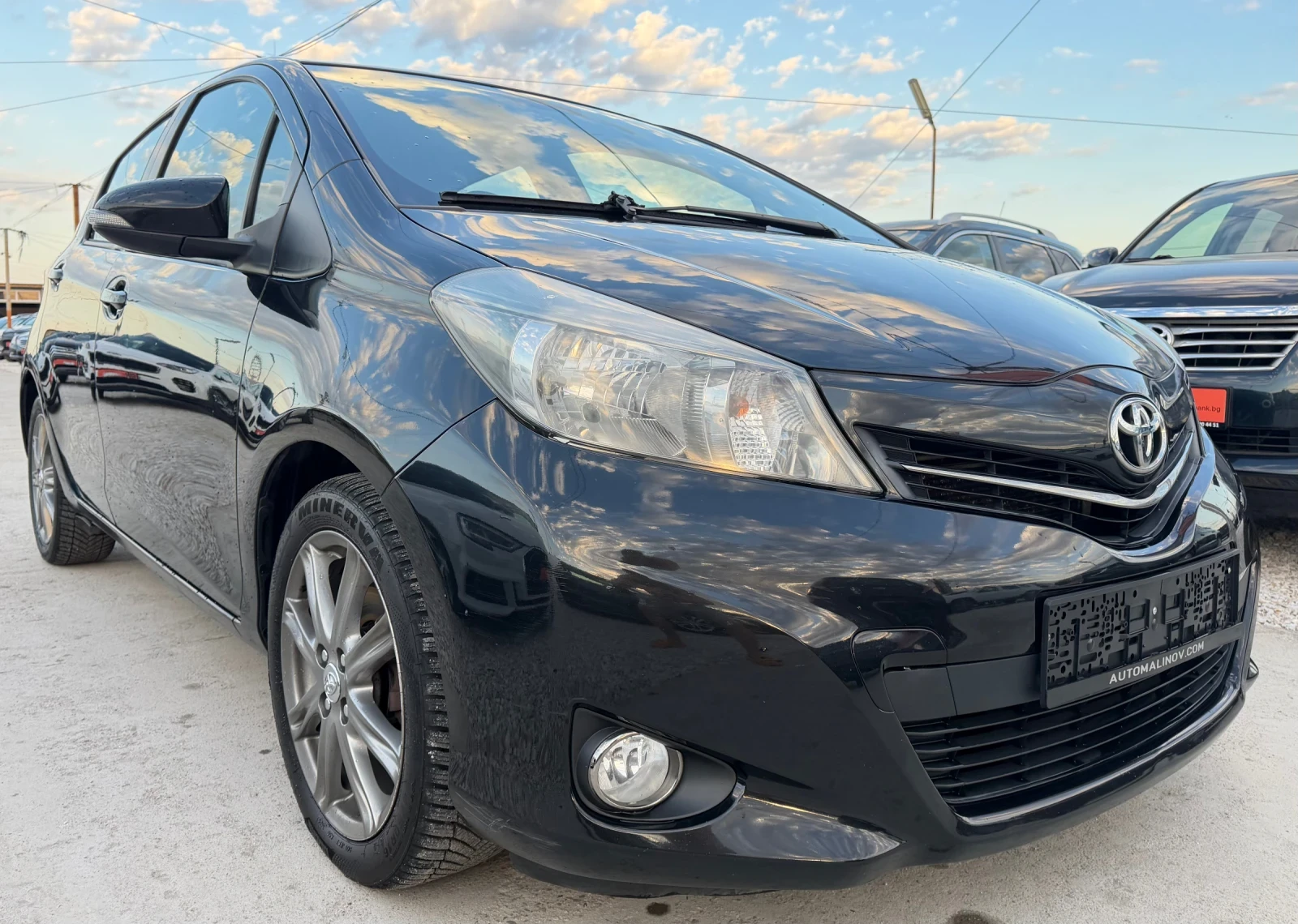 Toyota Yaris Камера, навигация, 6 скорости, климатроник, снимка 3 - Автомобили и джипове - 54460743