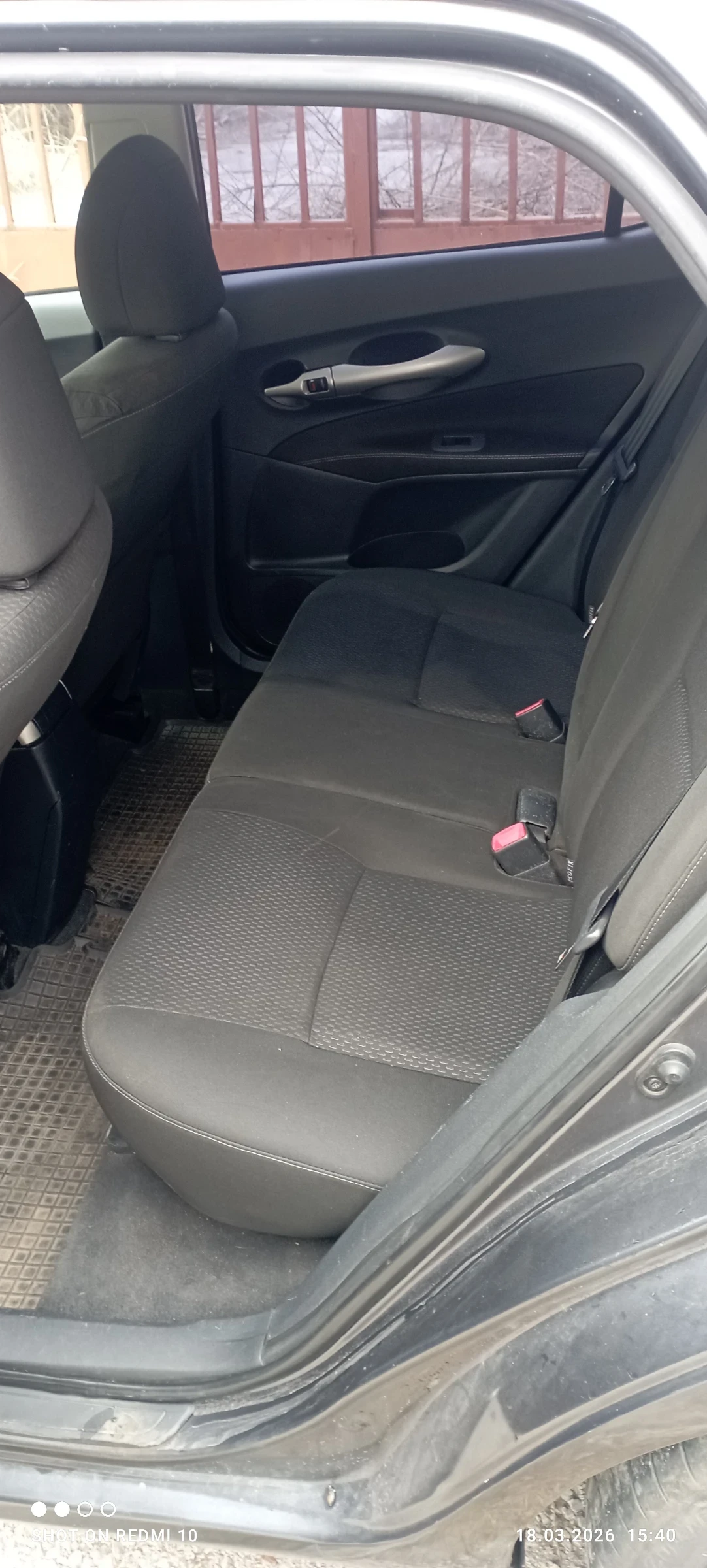 Toyota Auris, снимка 4 - Автомобили и джипове - 54478392