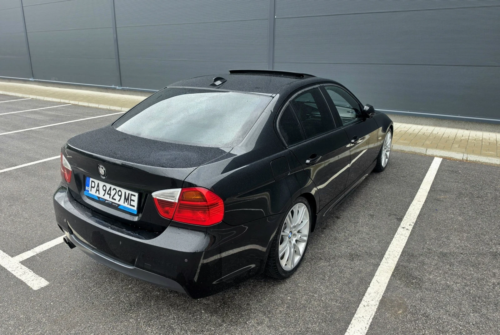 BMW 330 Пълен М-пакет/Кейлес/Шибидах/Подгрев/Комфорт салон, снимка 4 - Автомобили и джипове - 54485721
