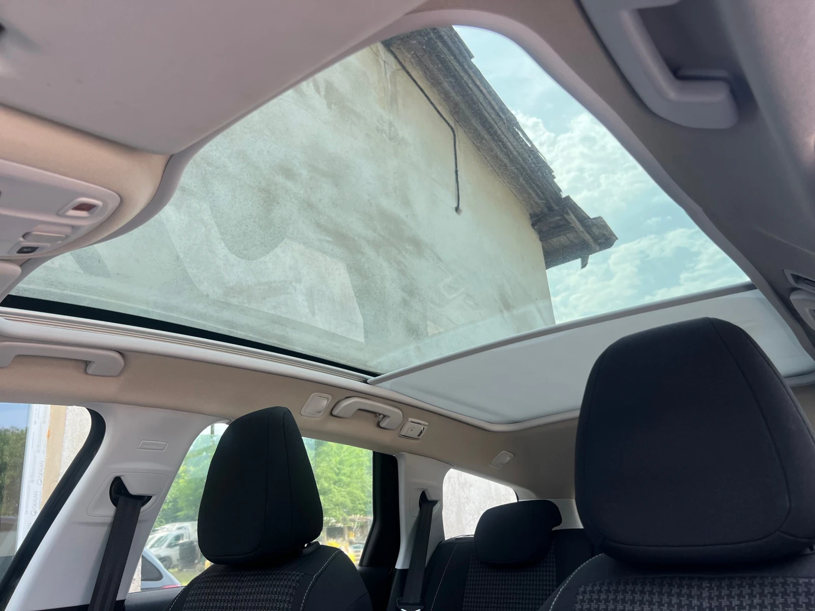 Peugeot 308 AVTOMAT LED PANORAMA NAVIGATION , снимка 12 - Автомобили и джипове - 54828058