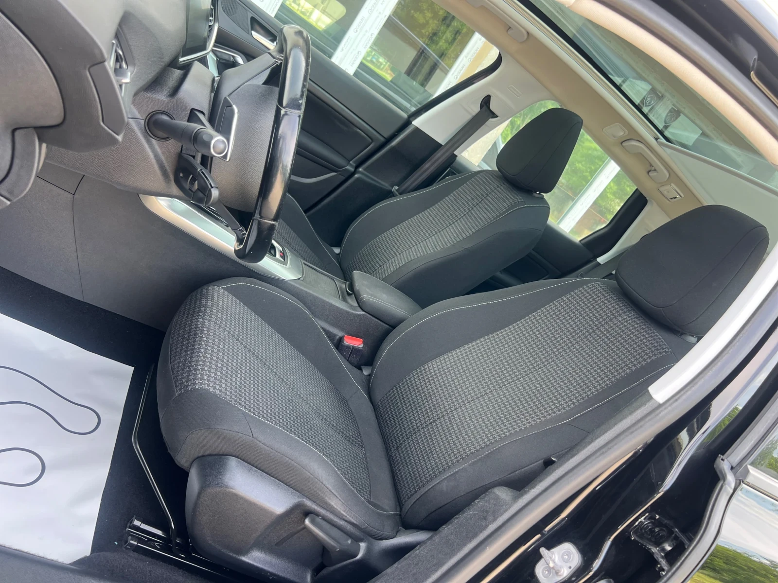 Peugeot 308 AVTOMAT LED PANORAMA NAVIGATION , снимка 13 - Автомобили и джипове - 54828058