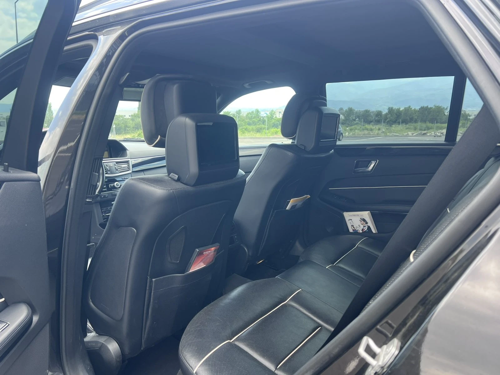Mercedes-Benz E 300 Avantgarde  v6 231 к.с. без AdBlue, снимка 16 - Автомобили и джипове - 55071837