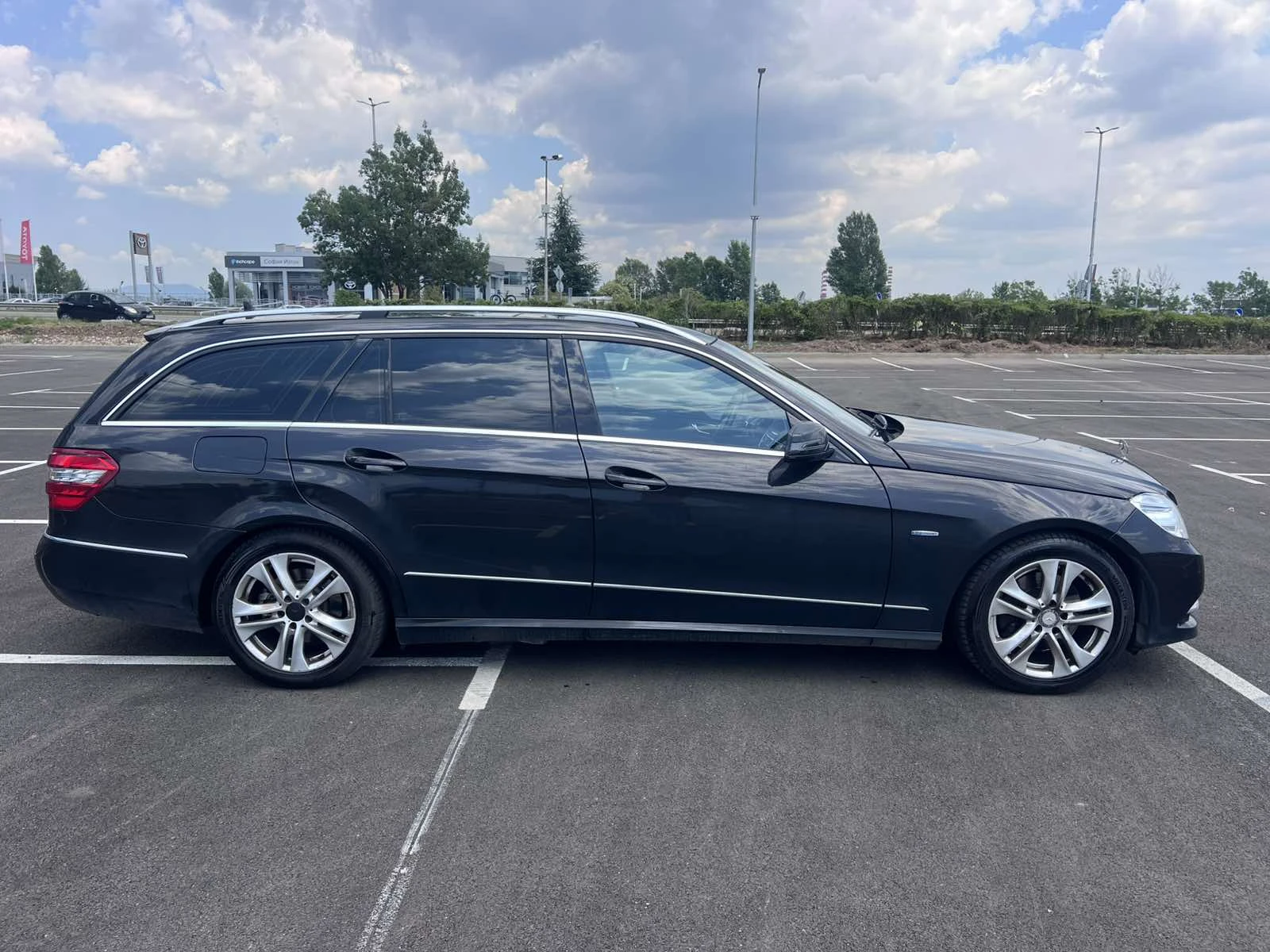 Mercedes-Benz E 300 Avantgarde  v6 231 к.с. без AdBlue, снимка 8 - Автомобили и джипове - 55071837