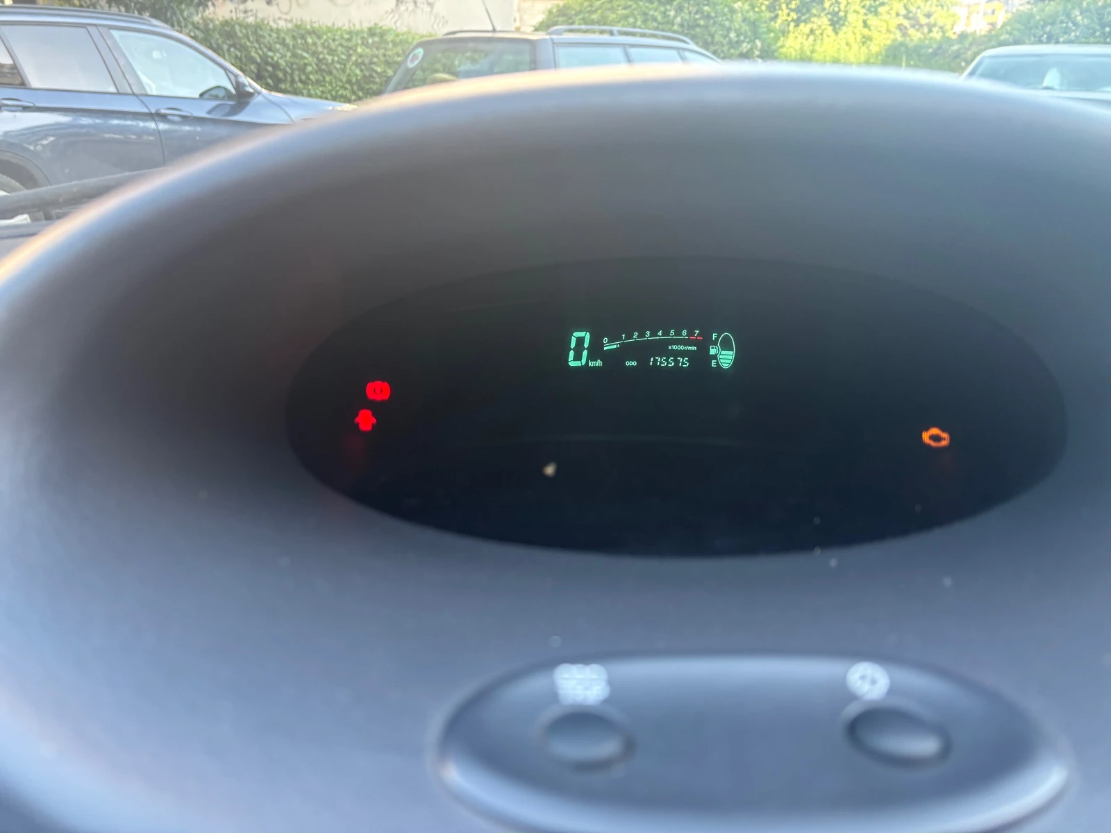 Toyota Yaris 1.3, снимка 6 - Автомобили и джипове - 55089187
