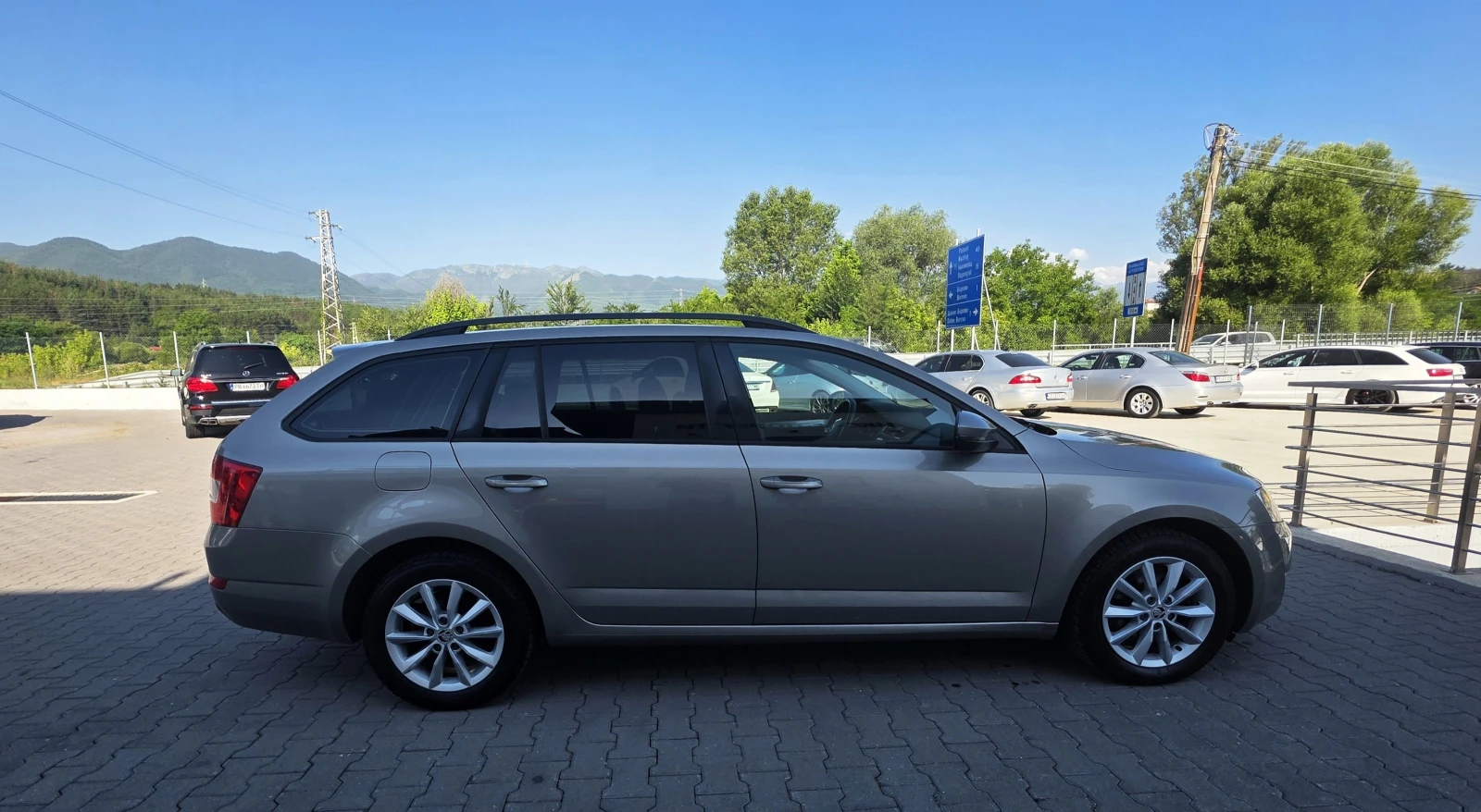 Skoda Octavia 4x4 АВТОМАТИК ЛИЗИНГ, снимка 6 - Автомобили и джипове - 55097374