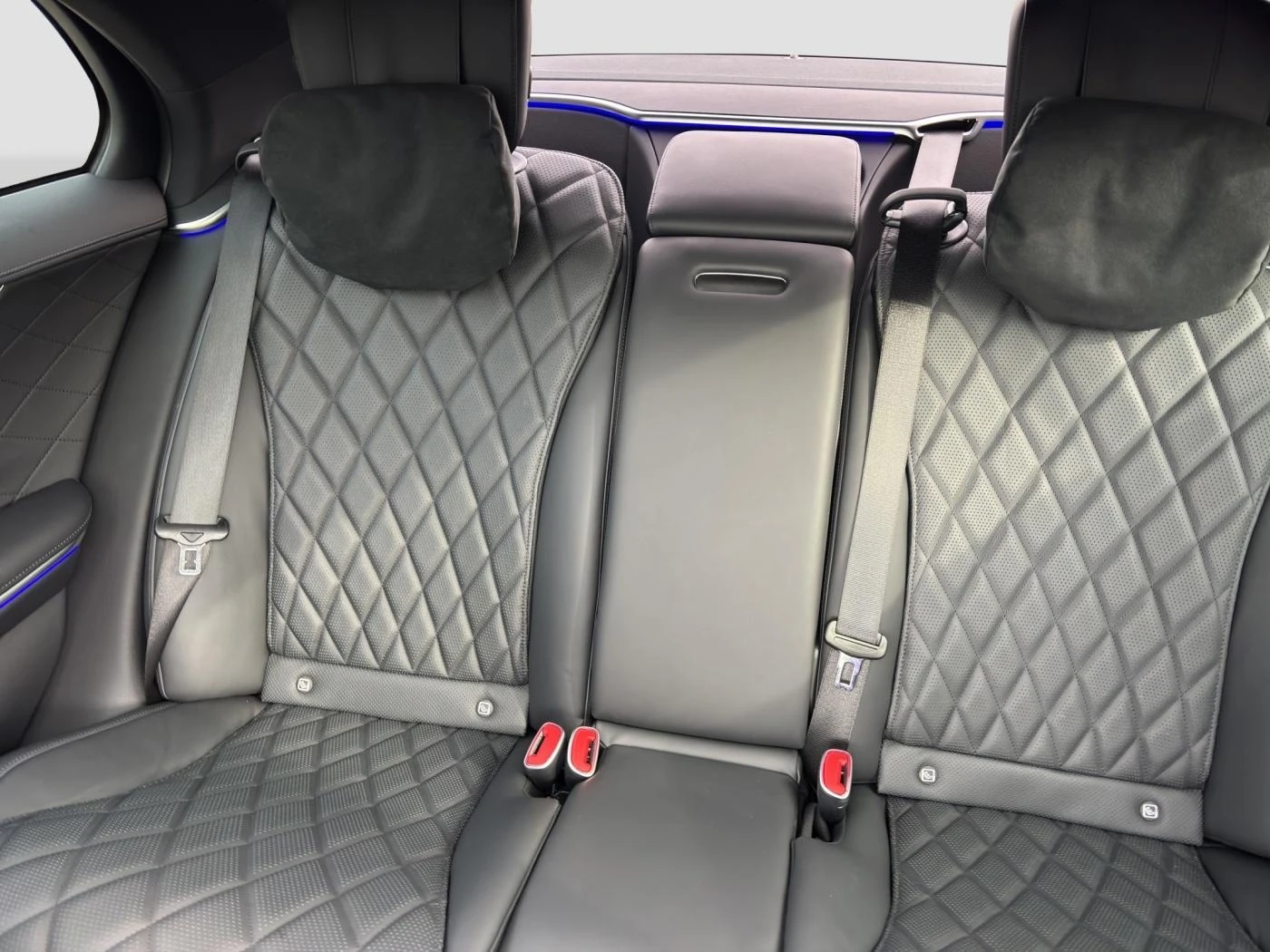 Mercedes-Benz S 500 AMG/ LONG/ 4 MATIC / BURM / 360 / HUD /SOFT / PANO, снимка 17 - Автомобили и джипове - 55146243