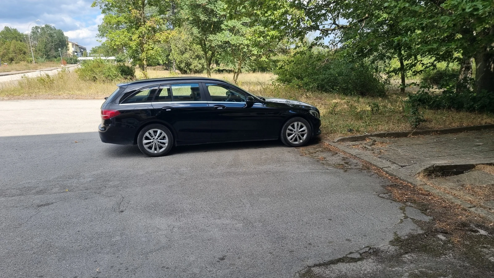 Mercedes-Benz C 220 220D  4matic 9 g-tronic, снимка 3 - Автомобили и джипове - 55735056