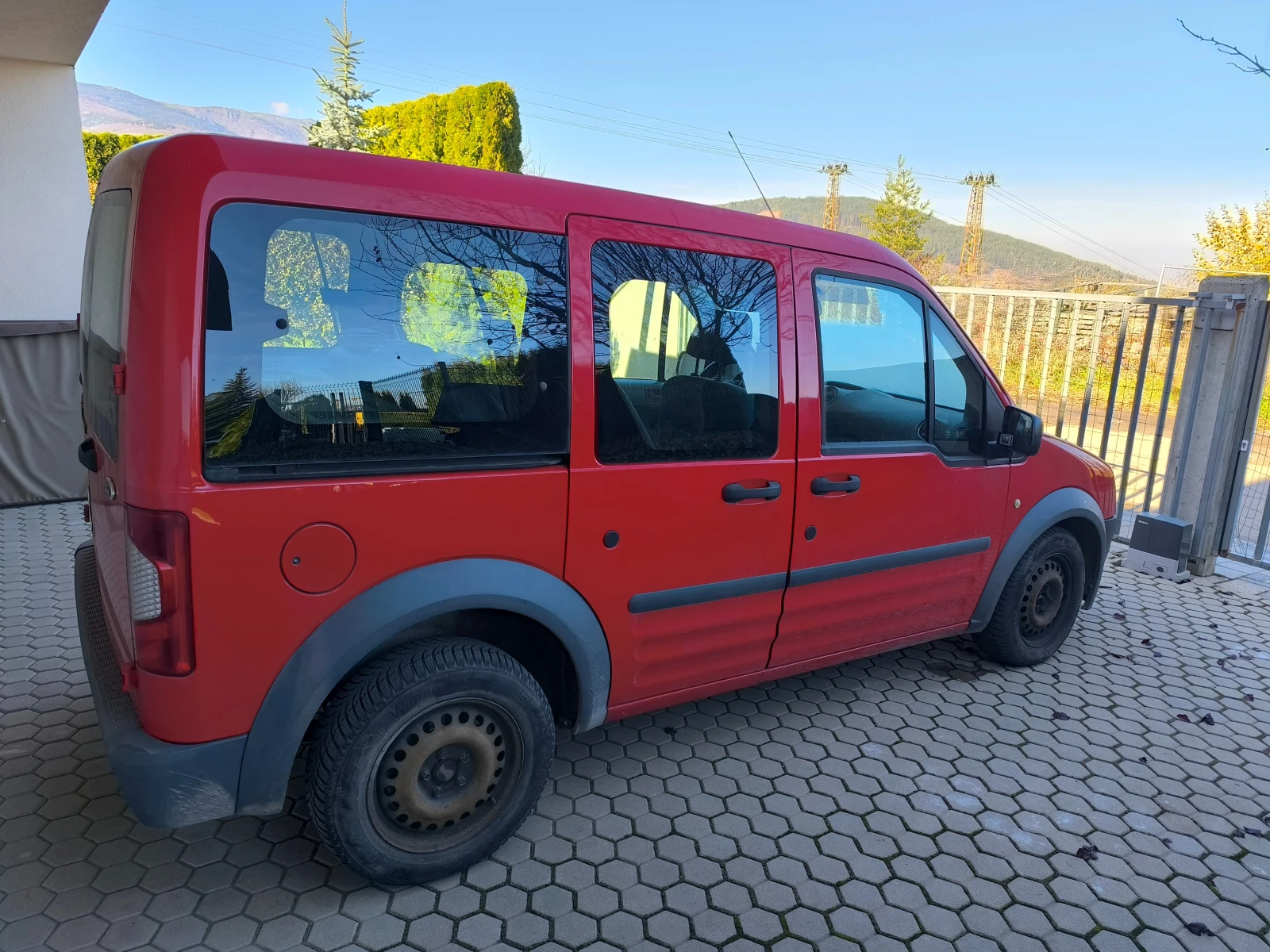 Ford Tourneo Connect, снимка 3 - Автомобили и джипове - 56658156