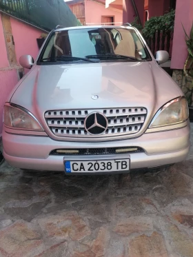  Mercedes-Benz ML 270