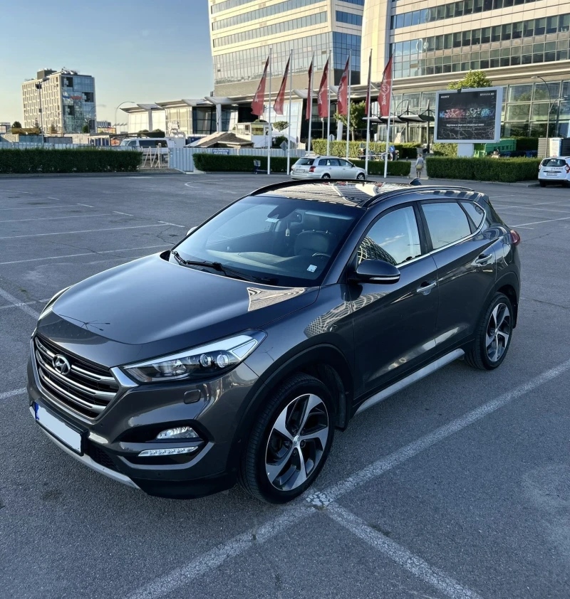 Hyundai Tucson, снимка 1 - Автомобили и джипове - 48057860