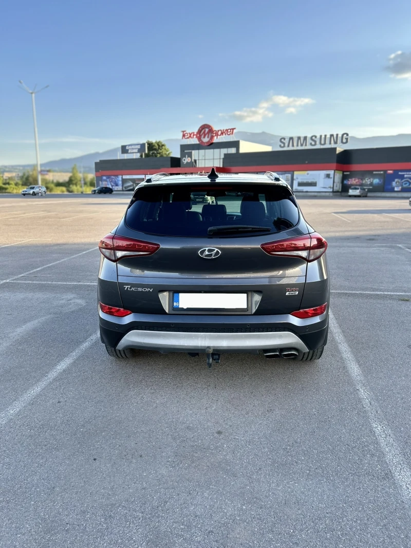 Hyundai Tucson, снимка 4 - Автомобили и джипове - 48057860