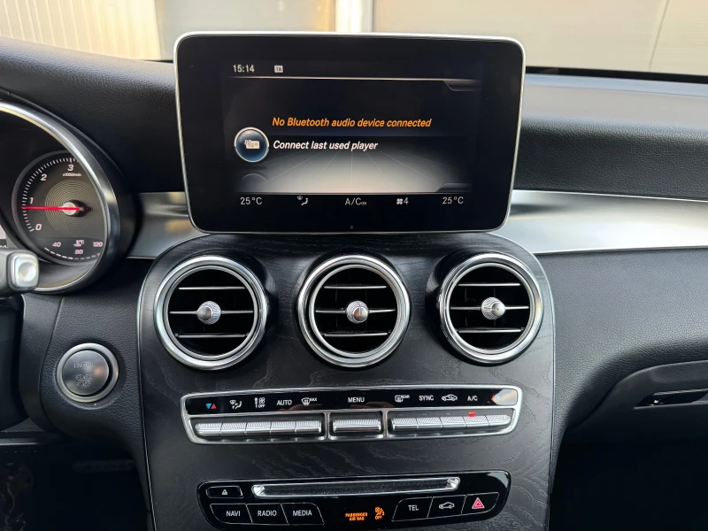 Mercedes-Benz GLC 250 4Matic AMG, снимка 16 - Автомобили и джипове - 52505813