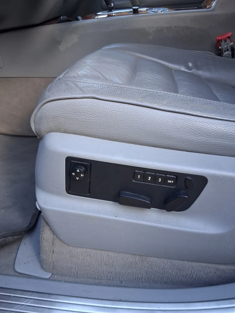 VW Touareg 3.2 240кс, снимка 13 - Автомобили и джипове - 52858454