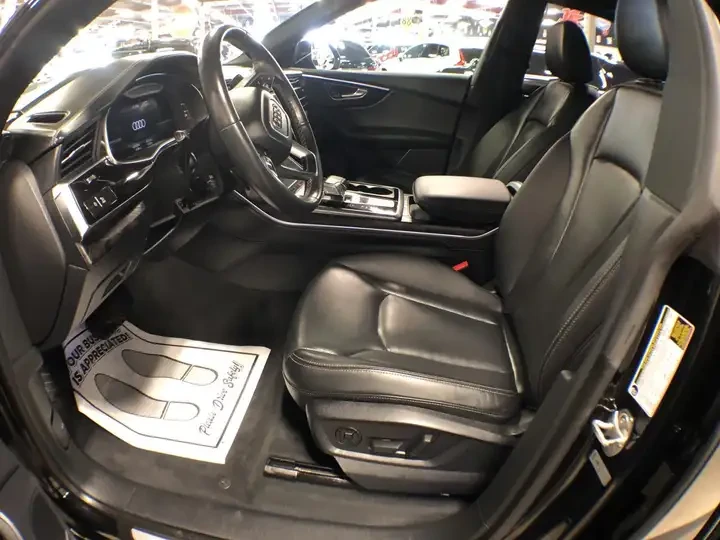 Audi Q8 B&O* ОБДУХ* 360* BLIND SPOT* DISTRONIC, снимка 8 - Автомобили и джипове - 53538451