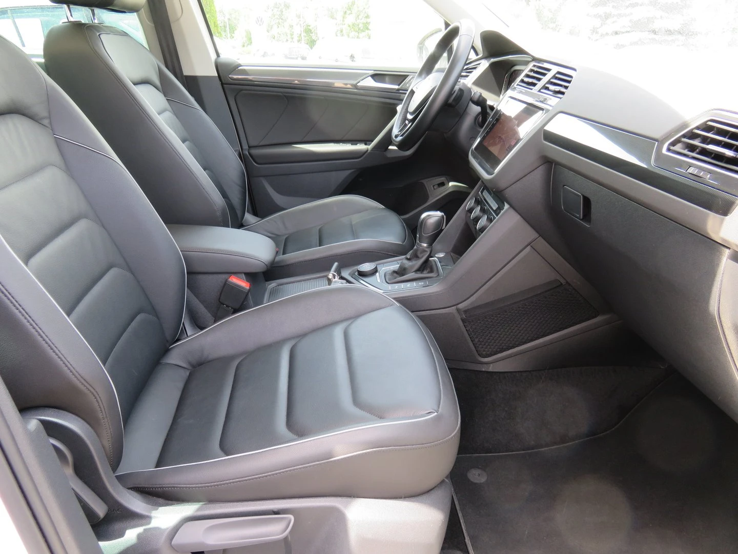 VW Tiguan Highline 2.0TSI 4MOTION BMT - изображение 5