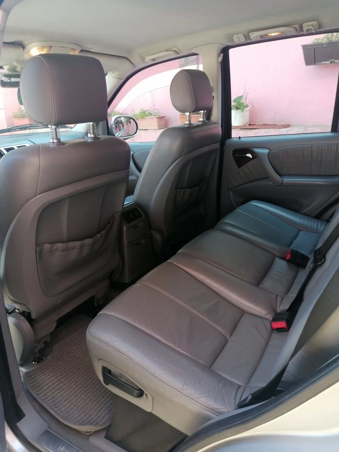 Mercedes-Benz ML 270  - изображение 10