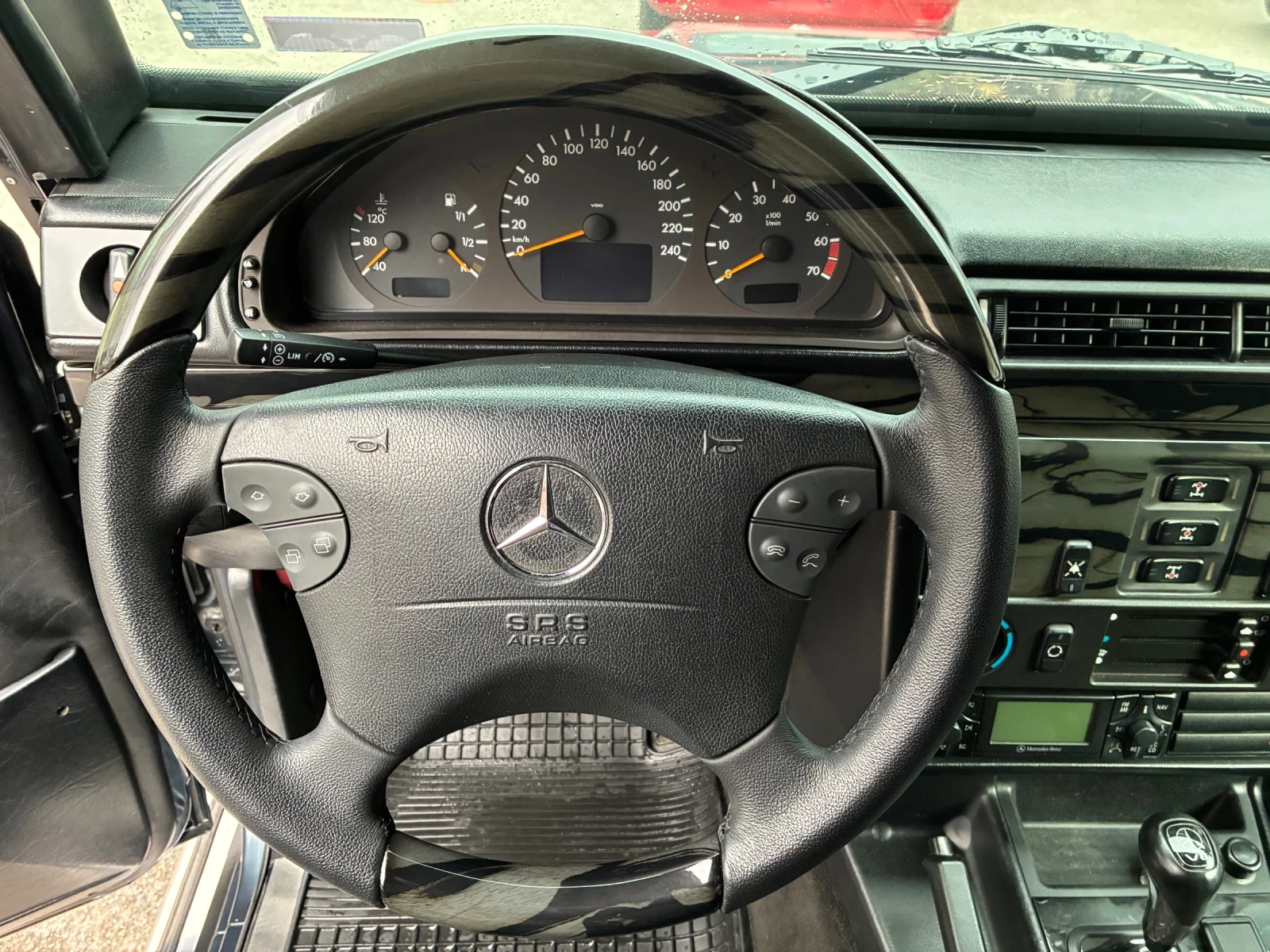 Mercedes-Benz G 500 ФАБРИЧНО БРОНИРАН НАЛИЧЕН!!! - изображение 10