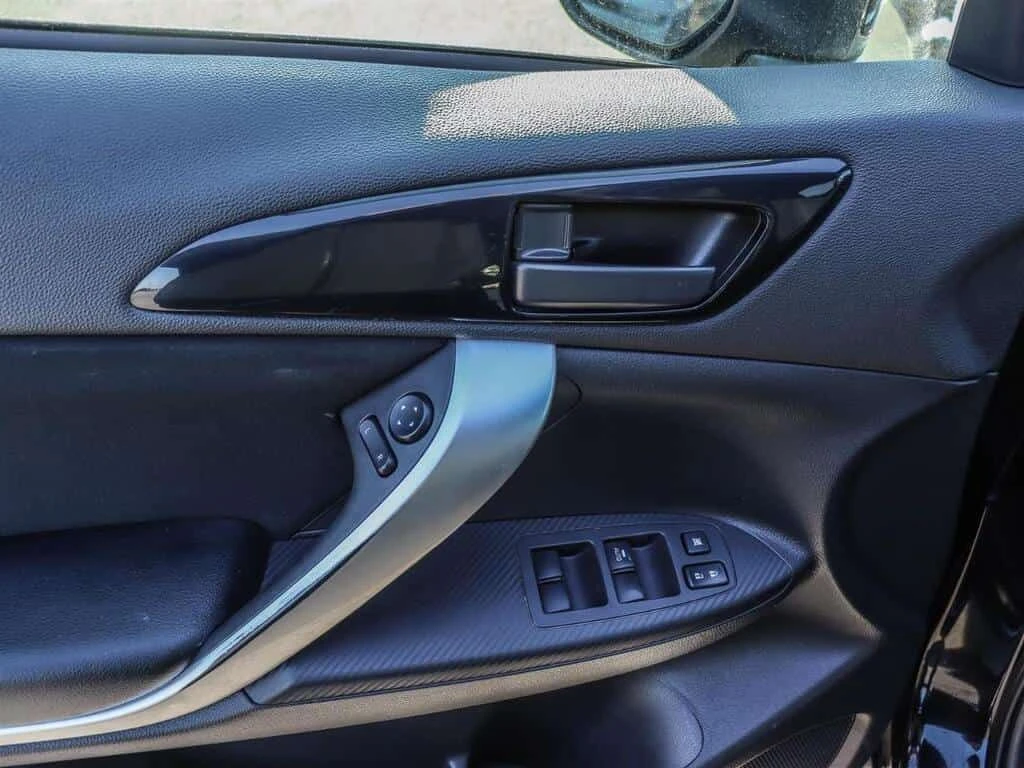 Mitsubishi Eclipse Cross * S AWC | CARPLAY | HTD SEATS | TURBO | REAR CAM *, снимка 6 - Автомобили и джипове - 53946815