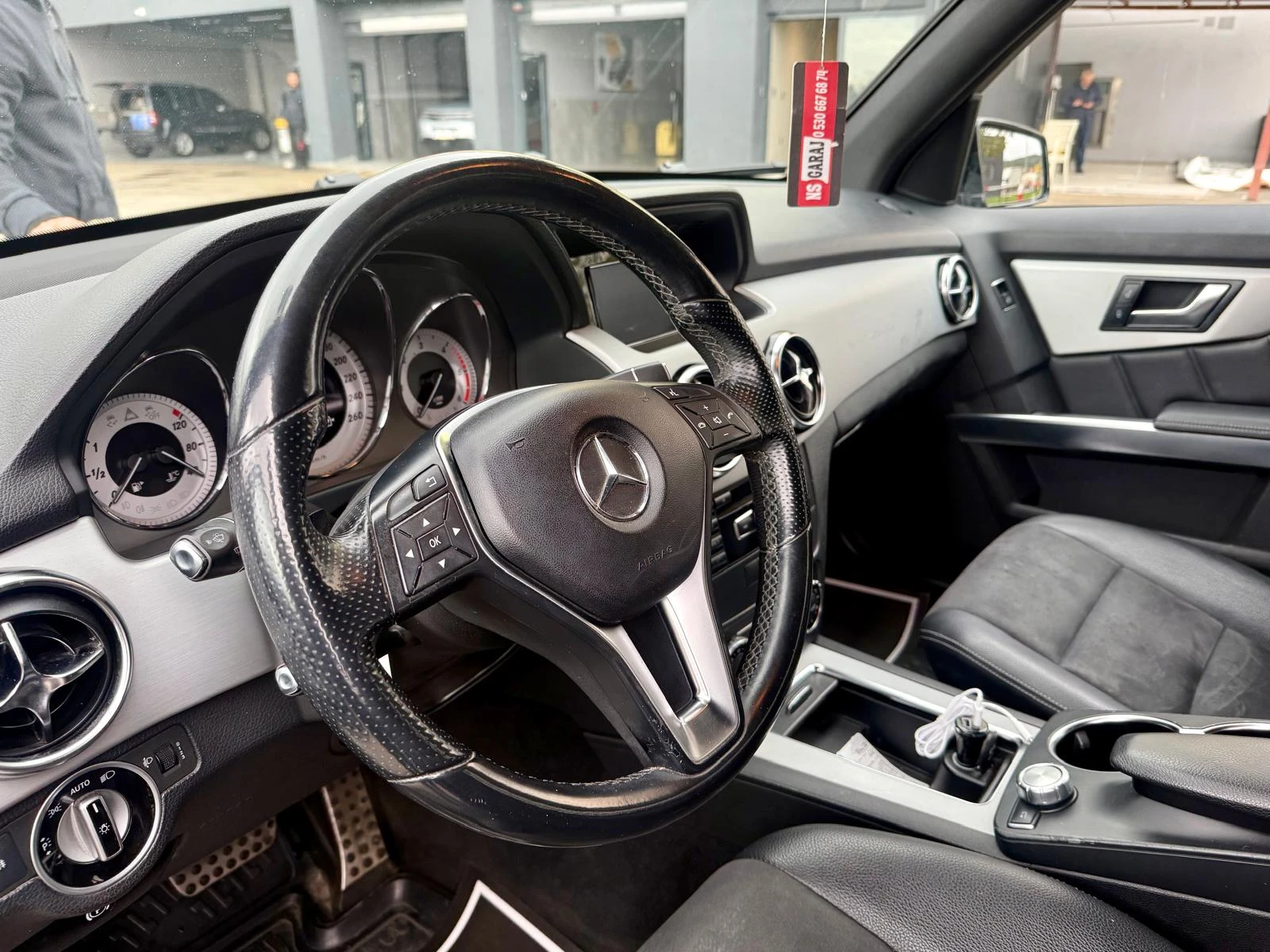 Mercedes-Benz GLK 350 CDI 4Matic, снимка 11 - Автомобили и джипове - 54034076