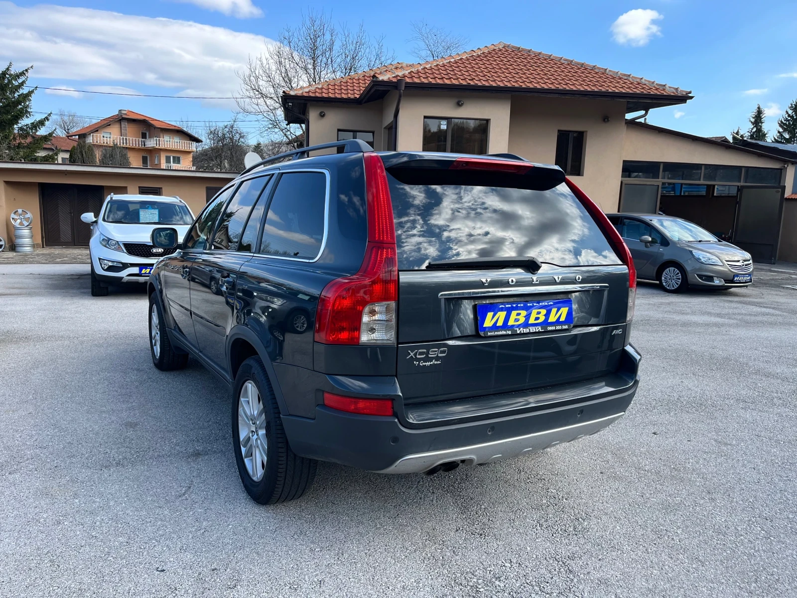 Volvo Xc90 D 5 FACELIFT, снимка 3 - Автомобили и джипове - 54120919