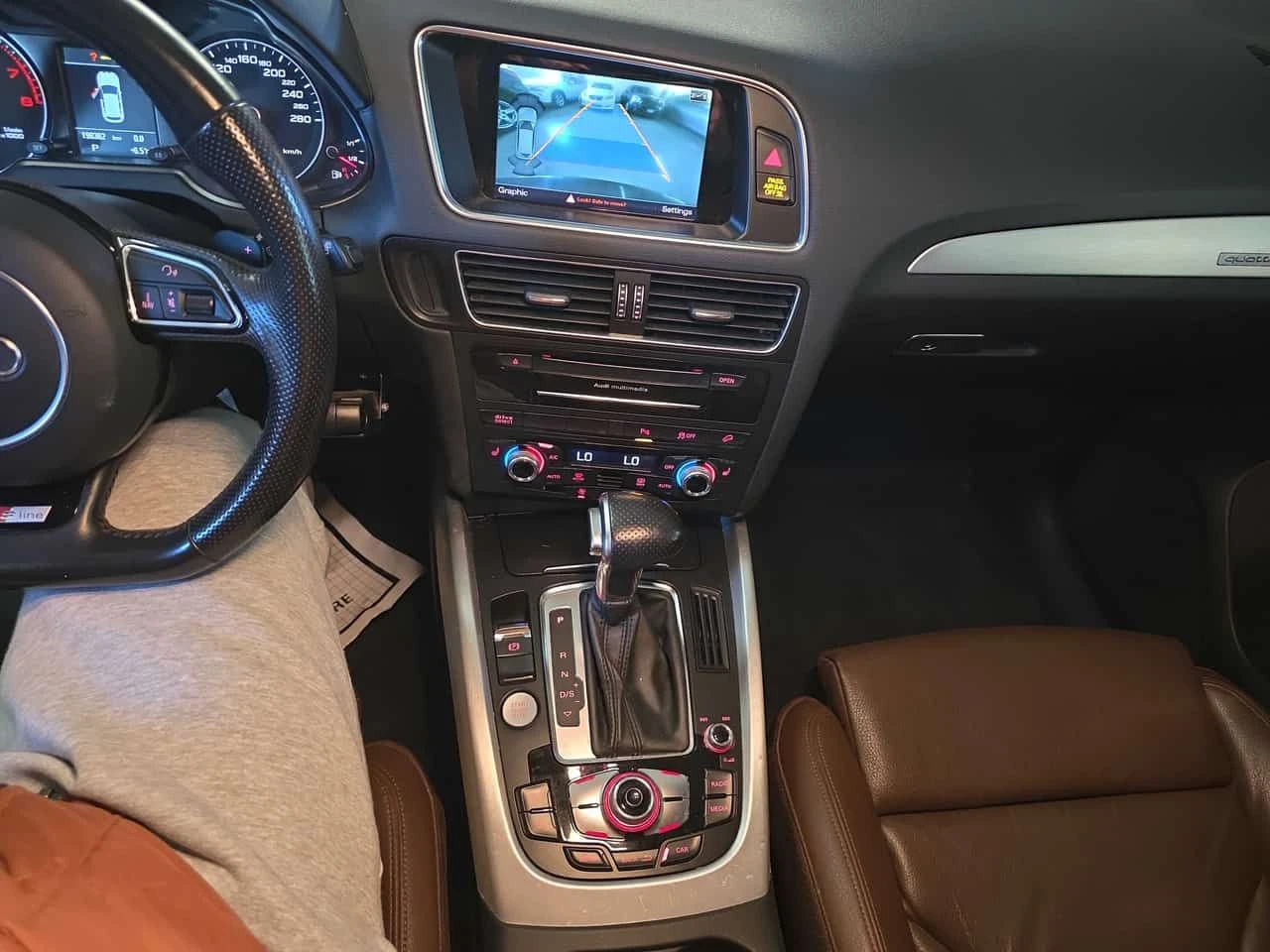 Audi Q5 * 2.0T Technik * ПАНОРАМА * ОТ ПРЕДСТАВИТЕЛСТВО, снимка 10 - Автомобили и джипове - 54412519