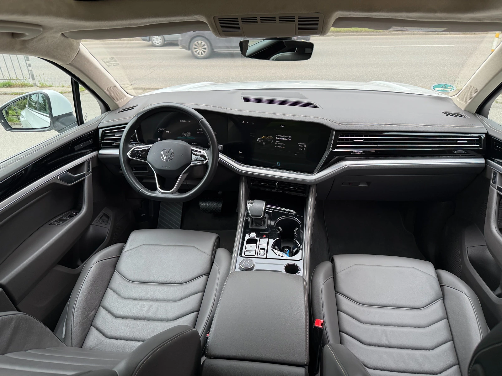 VW Touareg 3, 0 TSI eHybrid 4Motion Tiptronic "Elegance&#, снимка 13 - Автомобили и джипове - 54540507