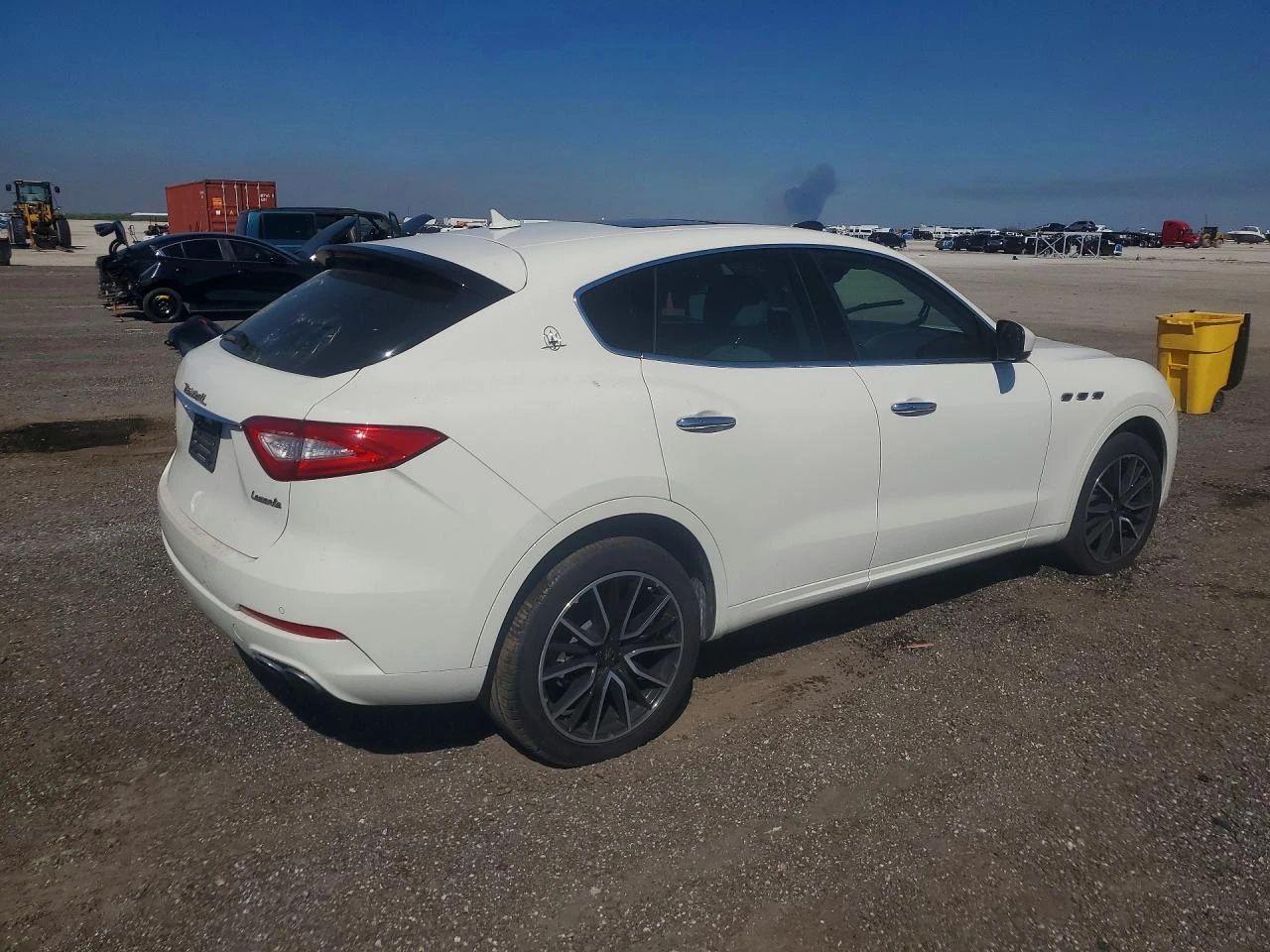 Maserati Levante, снимка 5 - Автомобили и джипове - 54637778