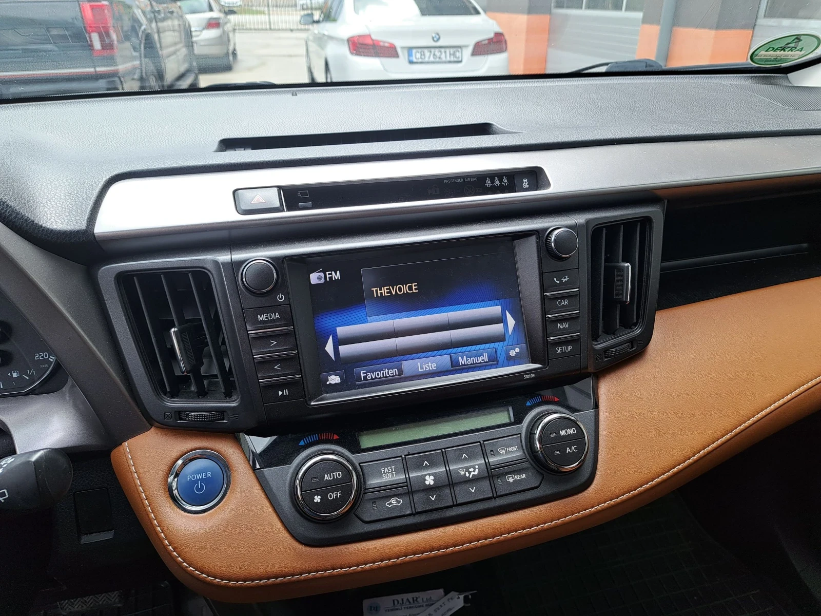 Toyota Rav4 2.5 i hybrid, снимка 10 - Автомобили и джипове - 54685245
