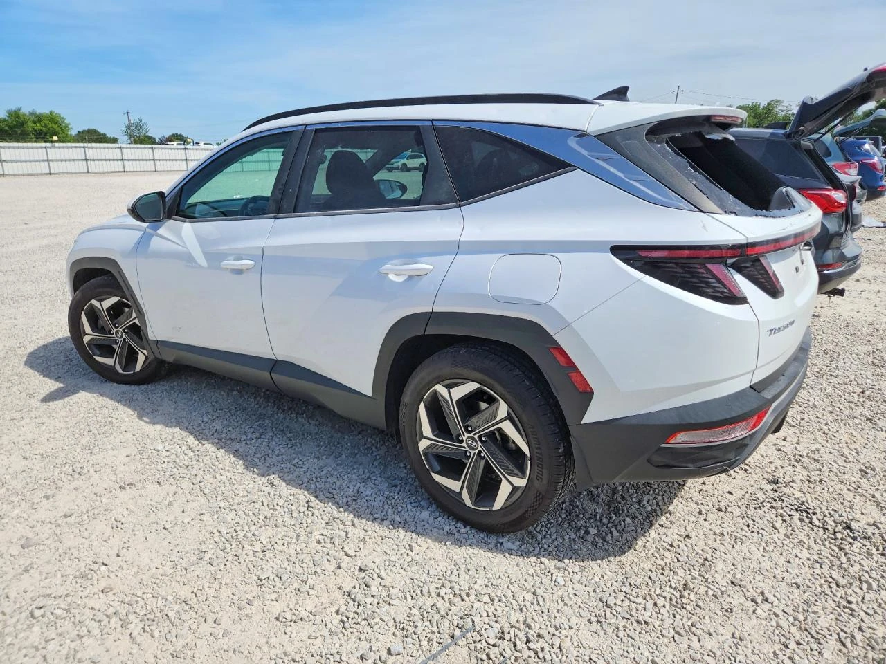 Hyundai Tucson SEL FWD, снимка 2 - Автомобили и джипове - 55486543