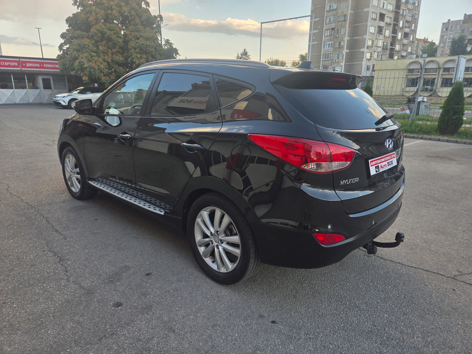 Hyundai IX35 2.0i-Comfort (163 Hp) Navi/Камера/3xTV, снимка 3 - Автомобили и джипове - 55937465