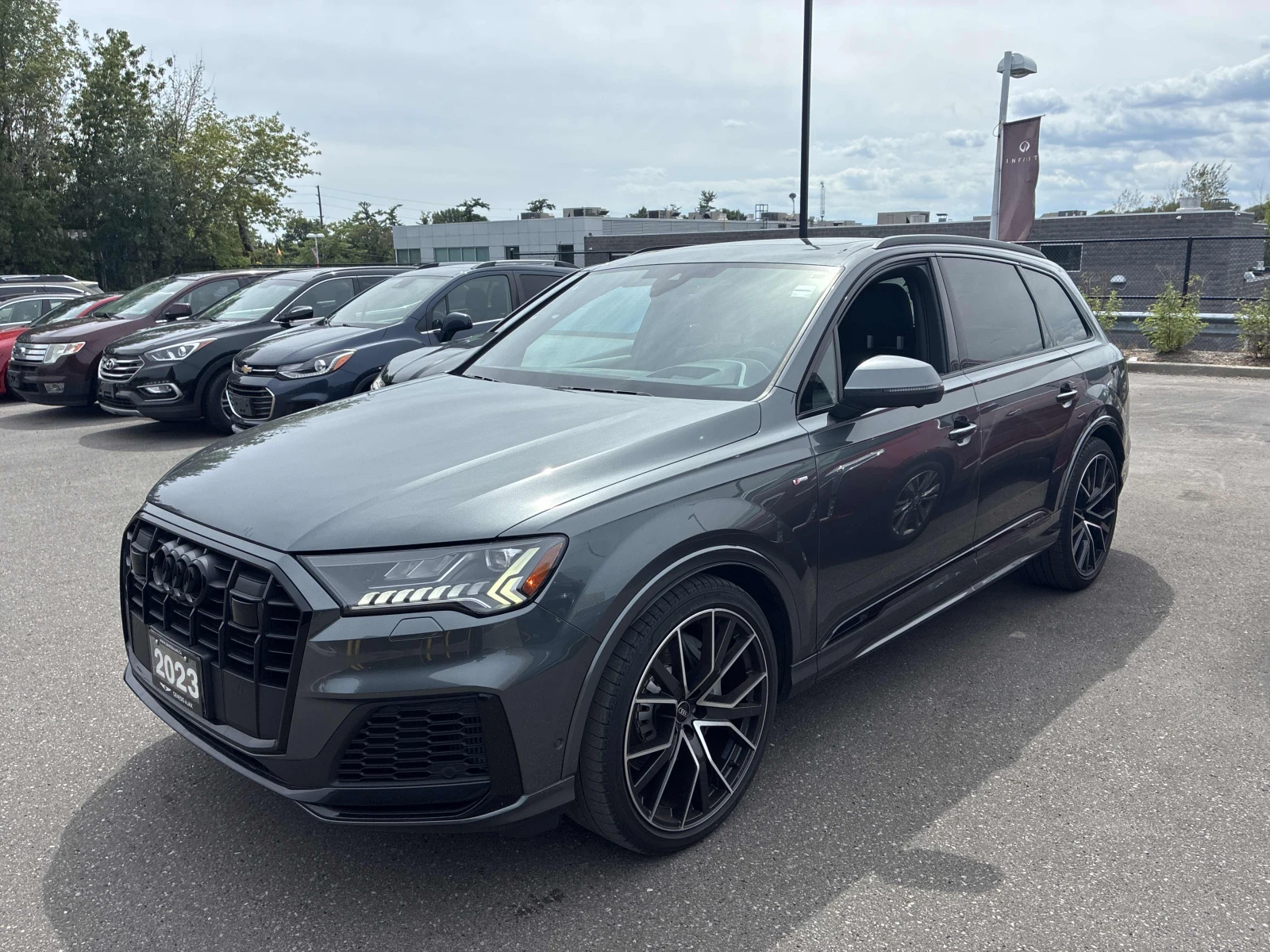 Audi Q7 Technik / MATRIX / 360 / DIS / HUD / B&O / CARFAX | Mobile.bg � ����������� 1
