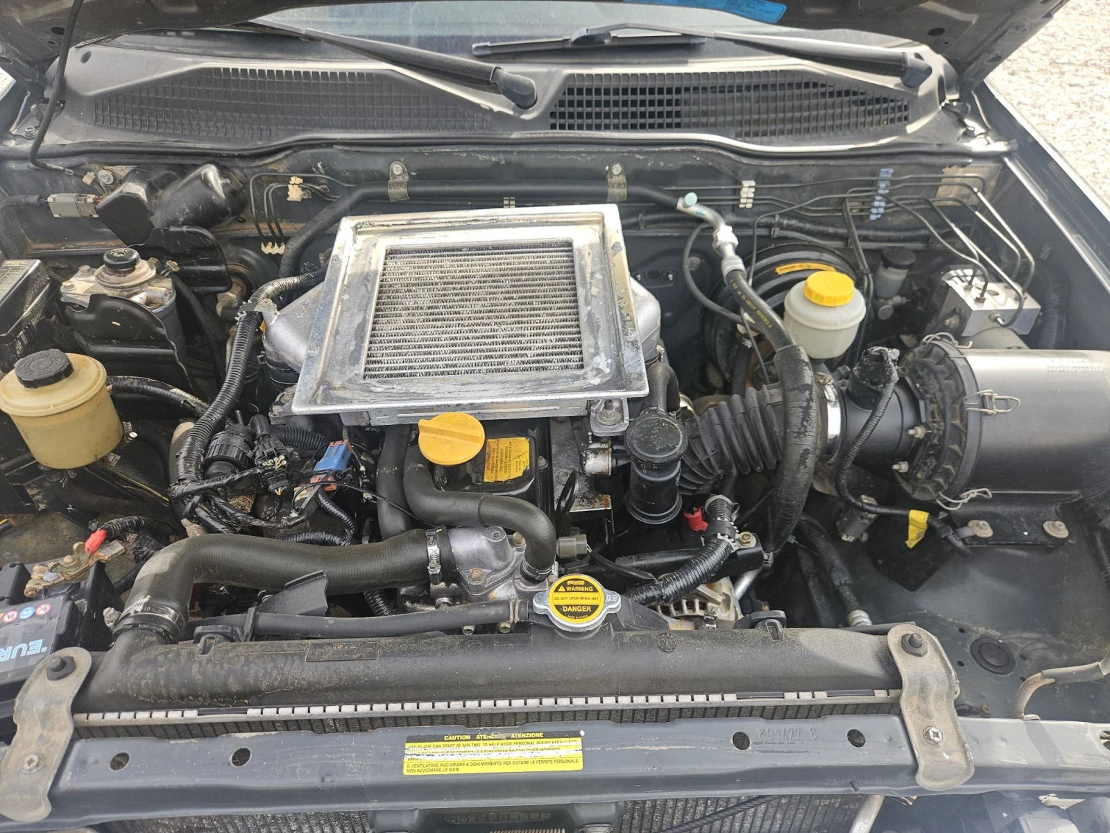 Nissan Terrano, снимка 13 - Автомобили и джипове - 56166600
