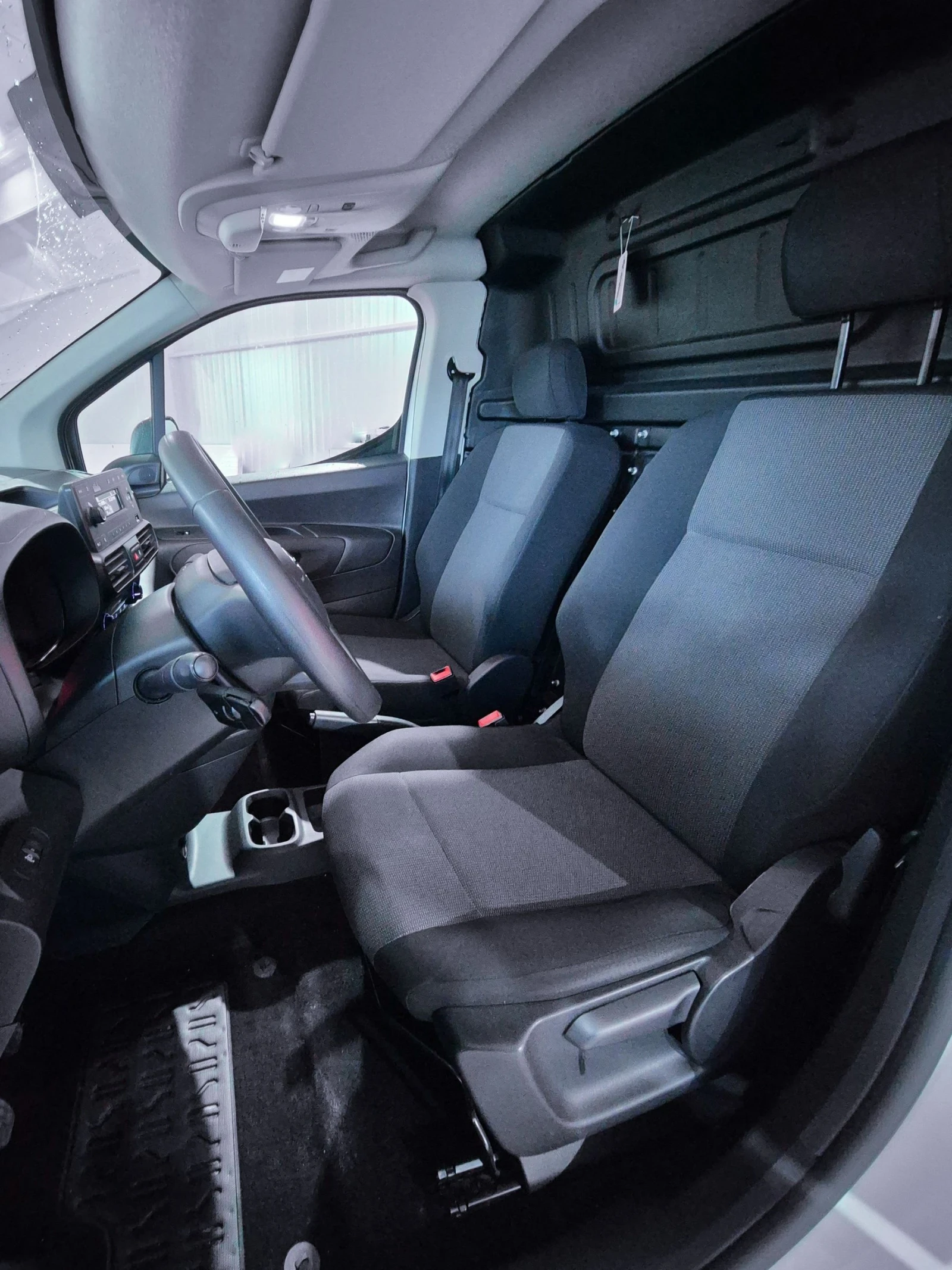Toyota Proace PROACE CITY * 1, 5 D * 75 Кс * Active - изображение 9