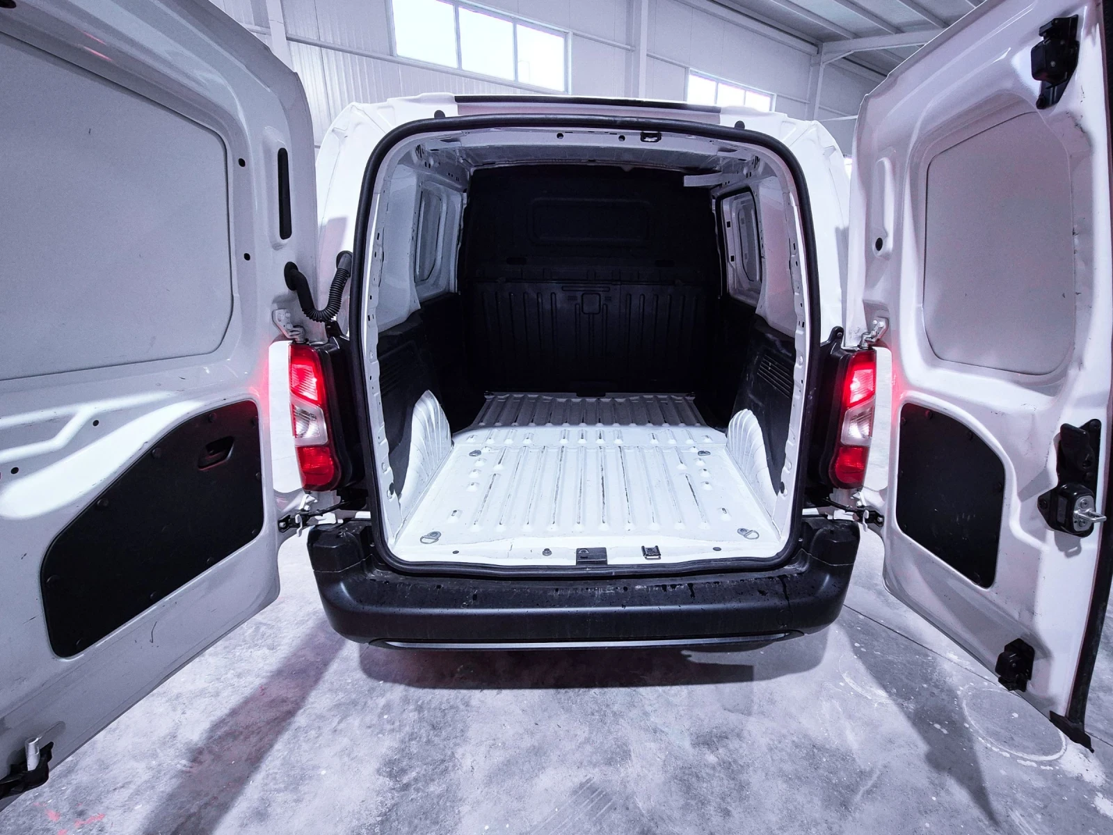 Toyota Proace PROACE CITY * 1, 5 D * 75 Кс * Active - изображение 5