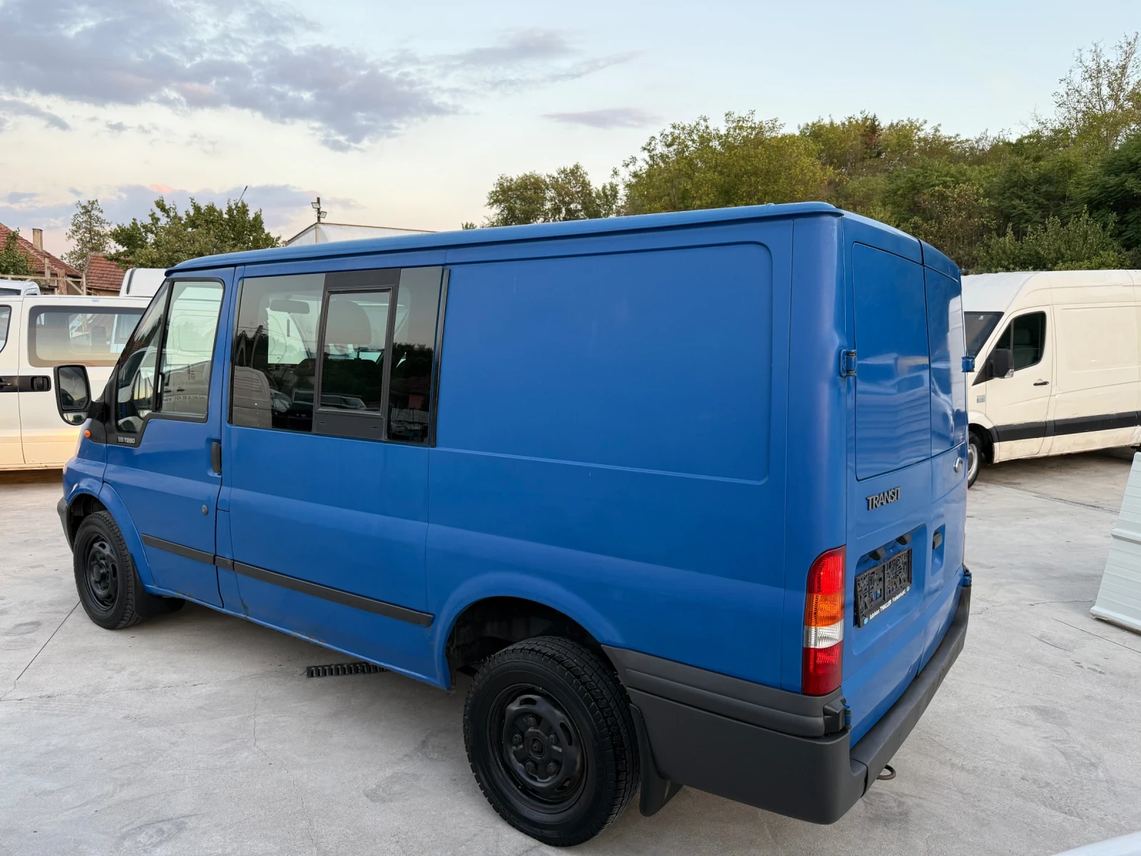 Ford Transit 2.0TDI КЛИМАТИК ТОВАРОПЪТНИЧЕСКИ - изображение 7