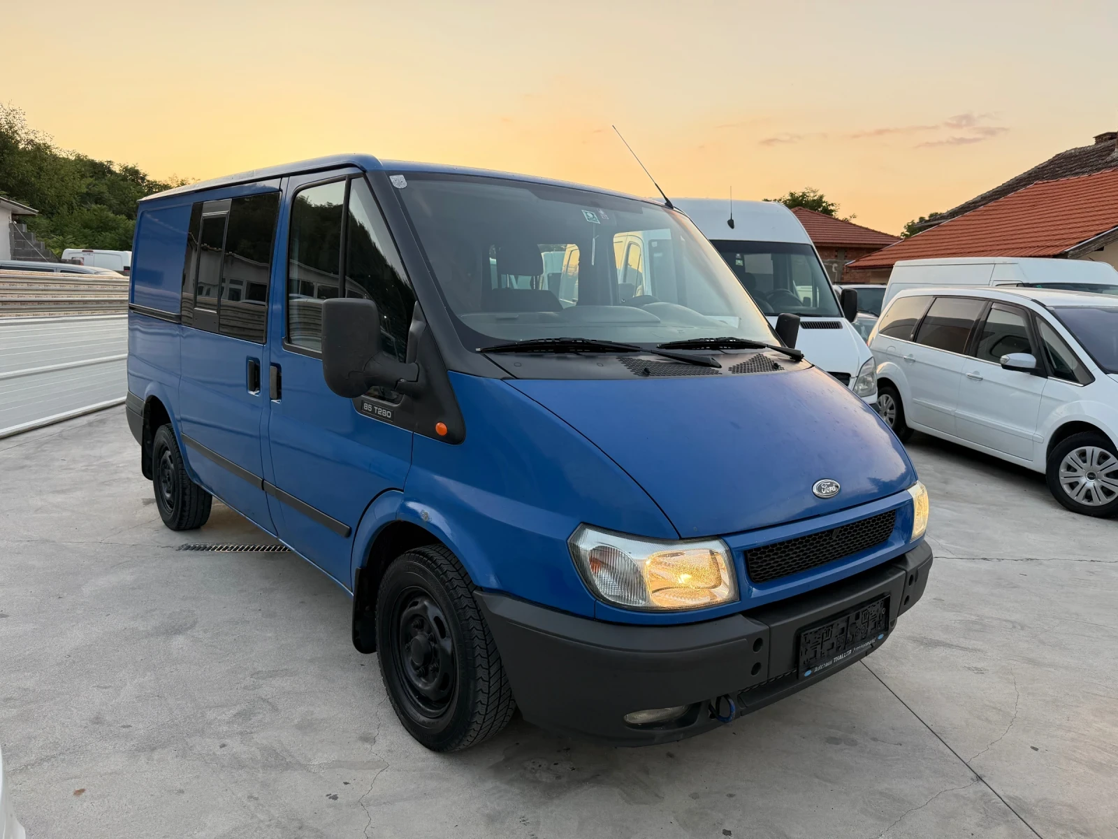 Ford Transit 2.0TDI КЛИМАТИК ТОВАРОПЪТНИЧЕСКИ - изображение 3