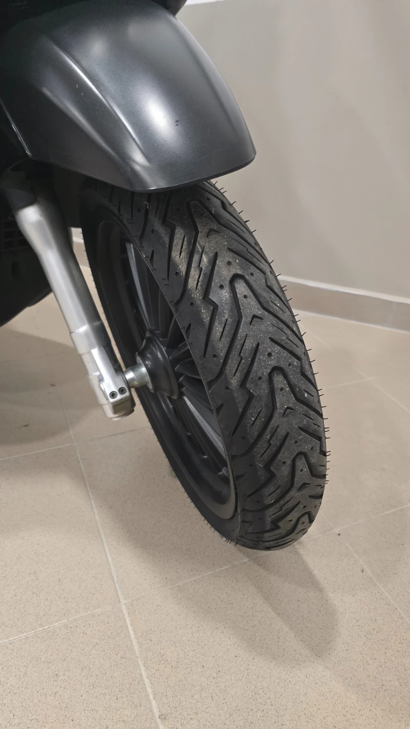 Piaggio Beverly Black Edition, снимка 6 - Мотоциклети и мототехника - 51878984