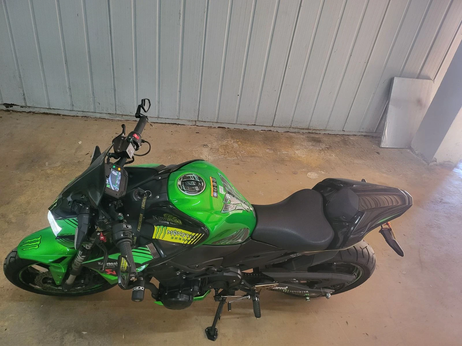 Kawasaki Zr ZR900F - изображение 3