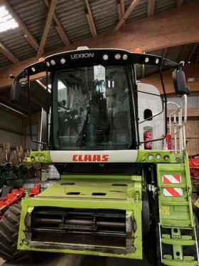      Claas LEXION 770 TT + CLAAS VARIO 1050 