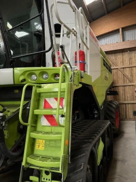      Claas LEXION 770 TT + CLAAS VARIO 1050 