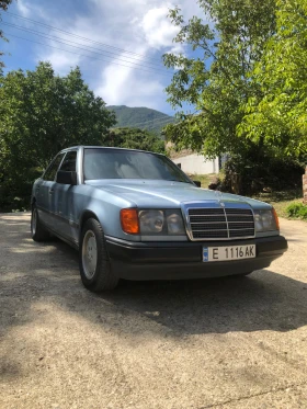 Mercedes-Benz 124 250d, снимка 1