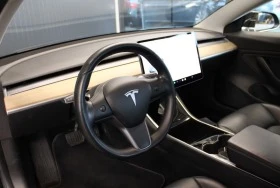     Tesla Model 3 4x4 !