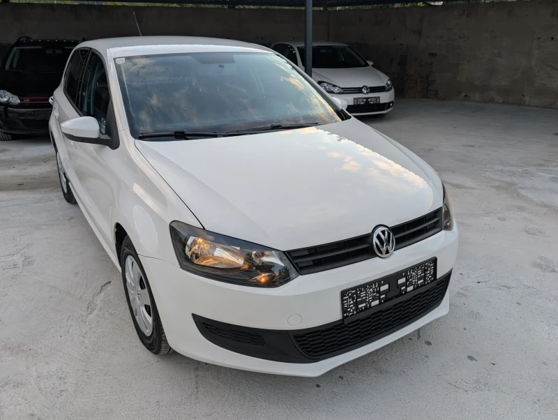 VW Polo 1.6 TDI, снимка 1 - Автомобили и джипове - 47453635