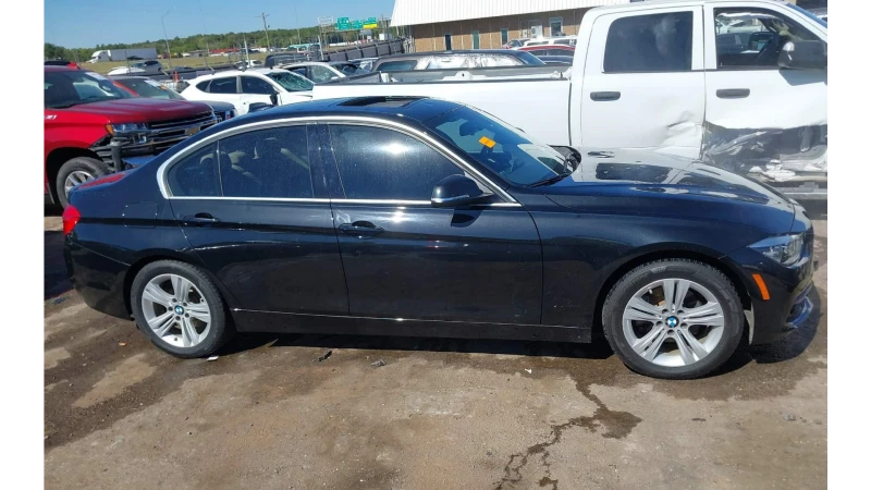 BMW 330 i SAT RWD , снимка 7 - Автомобили и джипове - 47762168