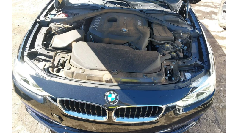 BMW 330 i SAT RWD , снимка 11 - Автомобили и джипове - 47762168