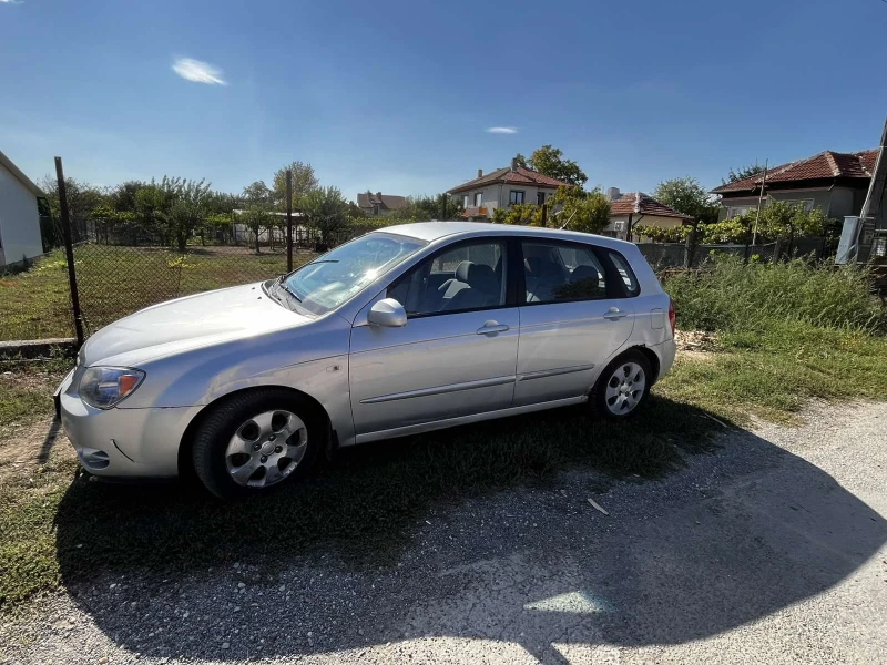 Kia Cerato, снимка 3 - Автомобили и джипове - 47780480